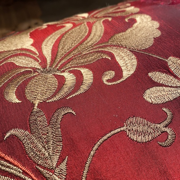 Red, gold, sage and sienna silk tassel pillow - Picture 6 of 10